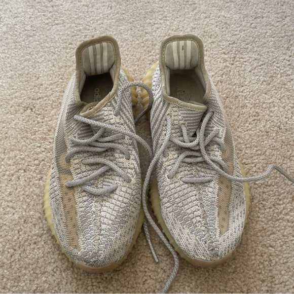 Preowned Yeezy 350 Size Men’s 4 In Great Condition - Picture 1 of 5